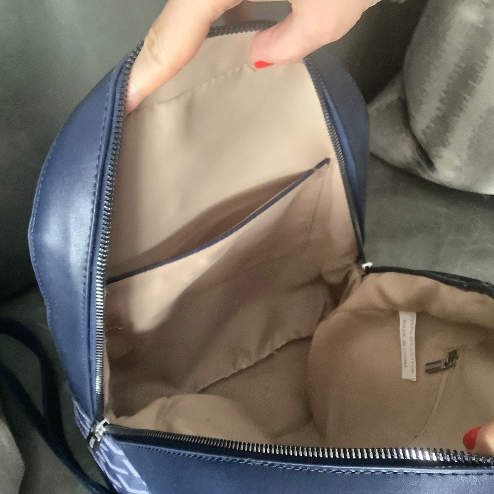 Backpack dark blue new beautiful  brand name style - Picture 5 of 9